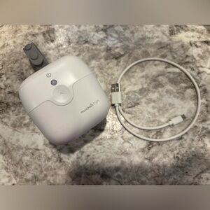 Pacifier Munchkin 59S Mini Sterilizer Portable UV Sani Kills 99.9% Viruses & Bac